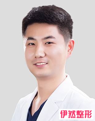 张洋洋.jpg 张洋洋.jpg